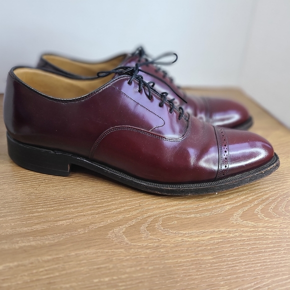 (0000) Johnston & Murphy Men's Aristocrat Cap Toe, Size: 8.5 D, Color: Burgundy - Picture 1 of 14